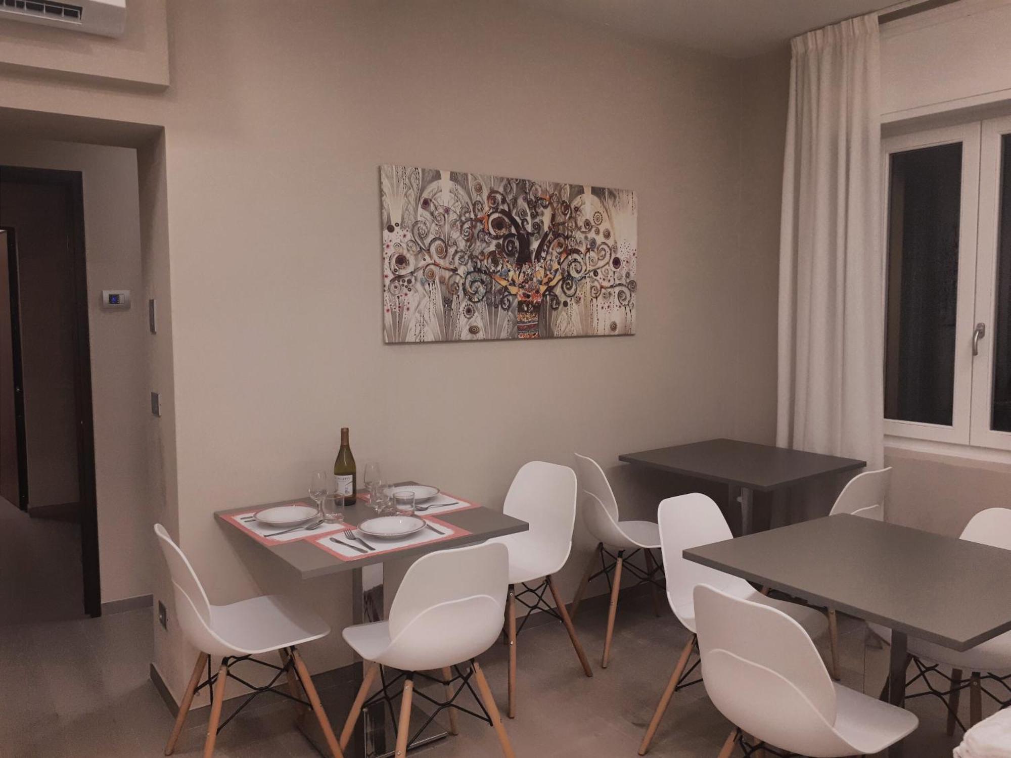Smart Apartment Sei Chiese - Twa بولونيا المظهر الخارجي الصورة