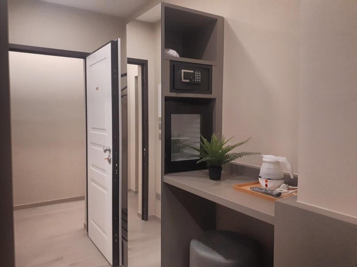 Smart Apartment Sei Chiese - Twa بولونيا الغرفة الصورة